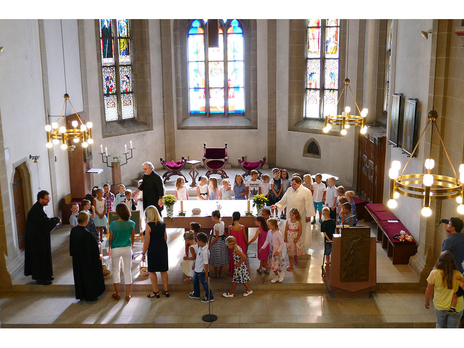 Ökumenischer Einschulungsgottesdienst in St. Crescentius (Foto: Karl-Franz Thiede)